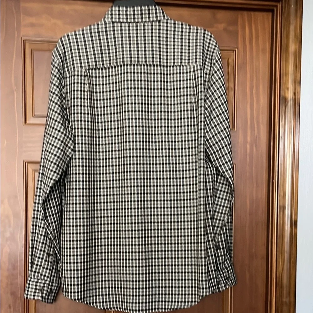Pendleton Men’s Large Black and Brown Plaid Casual Button Down Shirt - Picture 4 of 7
